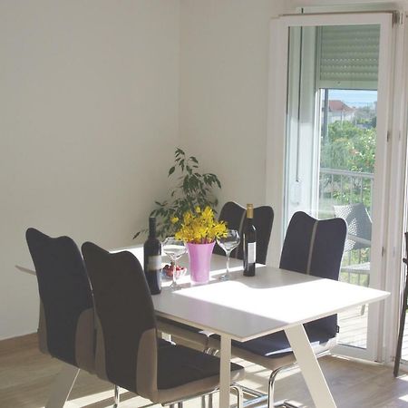 Apartment Lumago Kaštela Kültér fotó