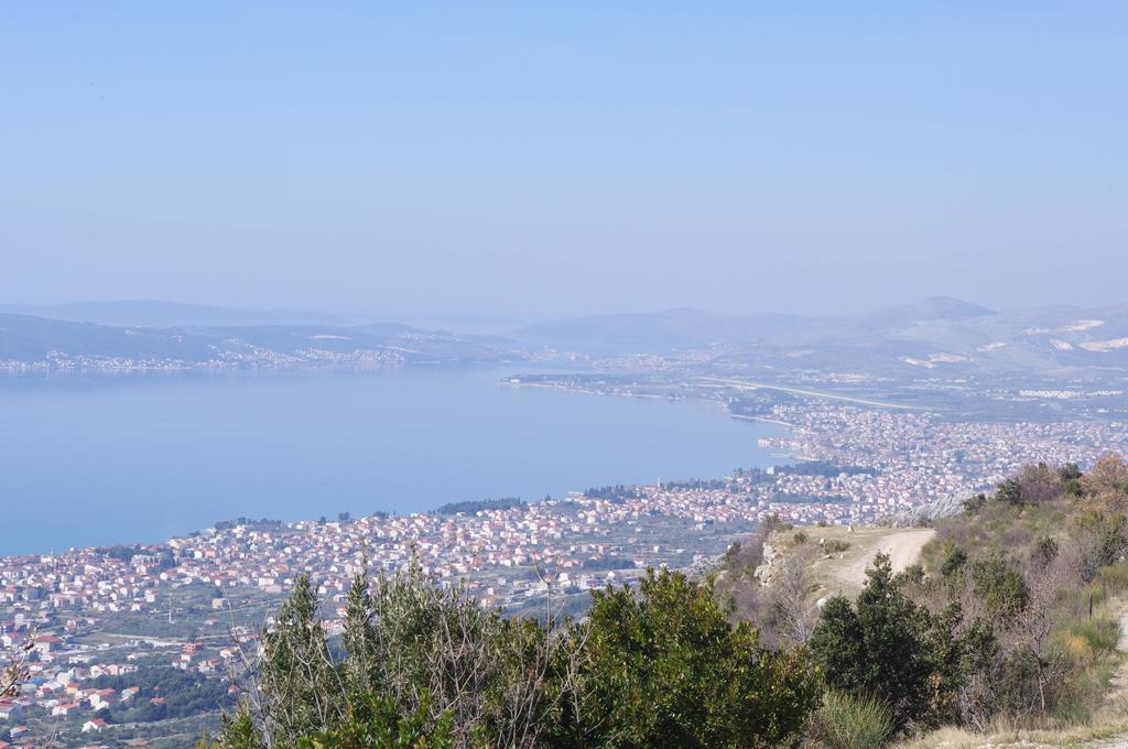 Apartment Lumago Kaštela Kültér fotó