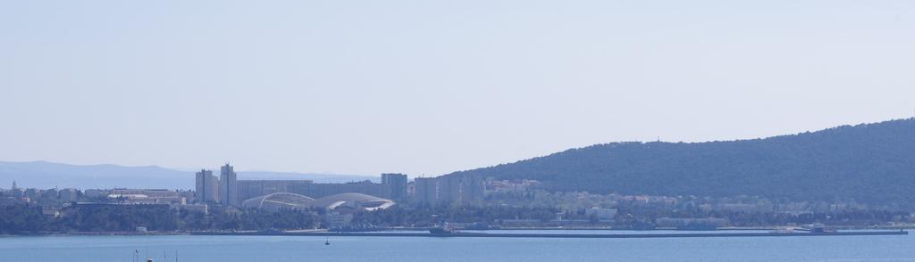 Apartment Lumago Kaštela Kültér fotó