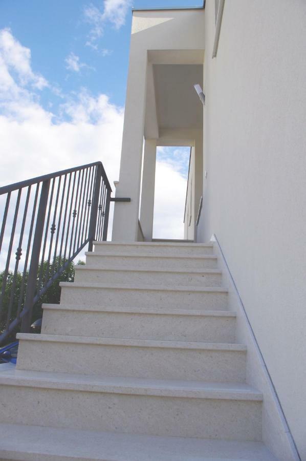 Apartment Lumago Kaštela Kültér fotó