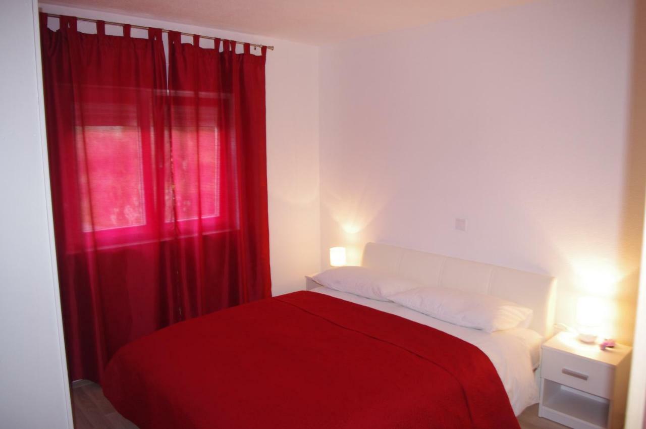 Apartment Lumago Kaštela Kültér fotó