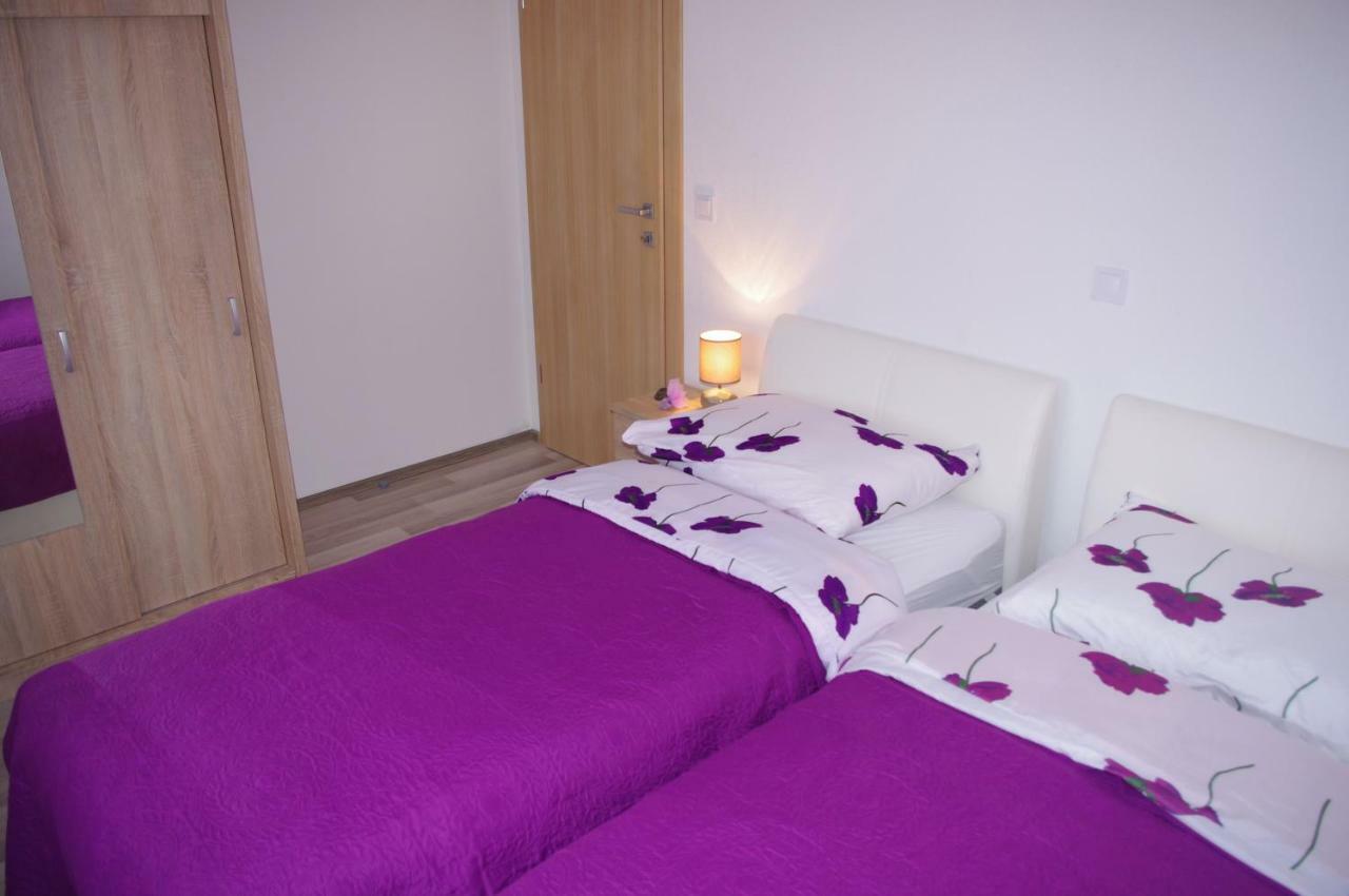 Apartment Lumago Kaštela Kültér fotó