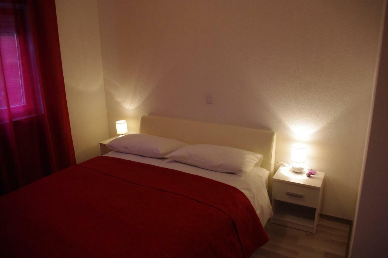 Apartment Lumago Kaštela Kültér fotó