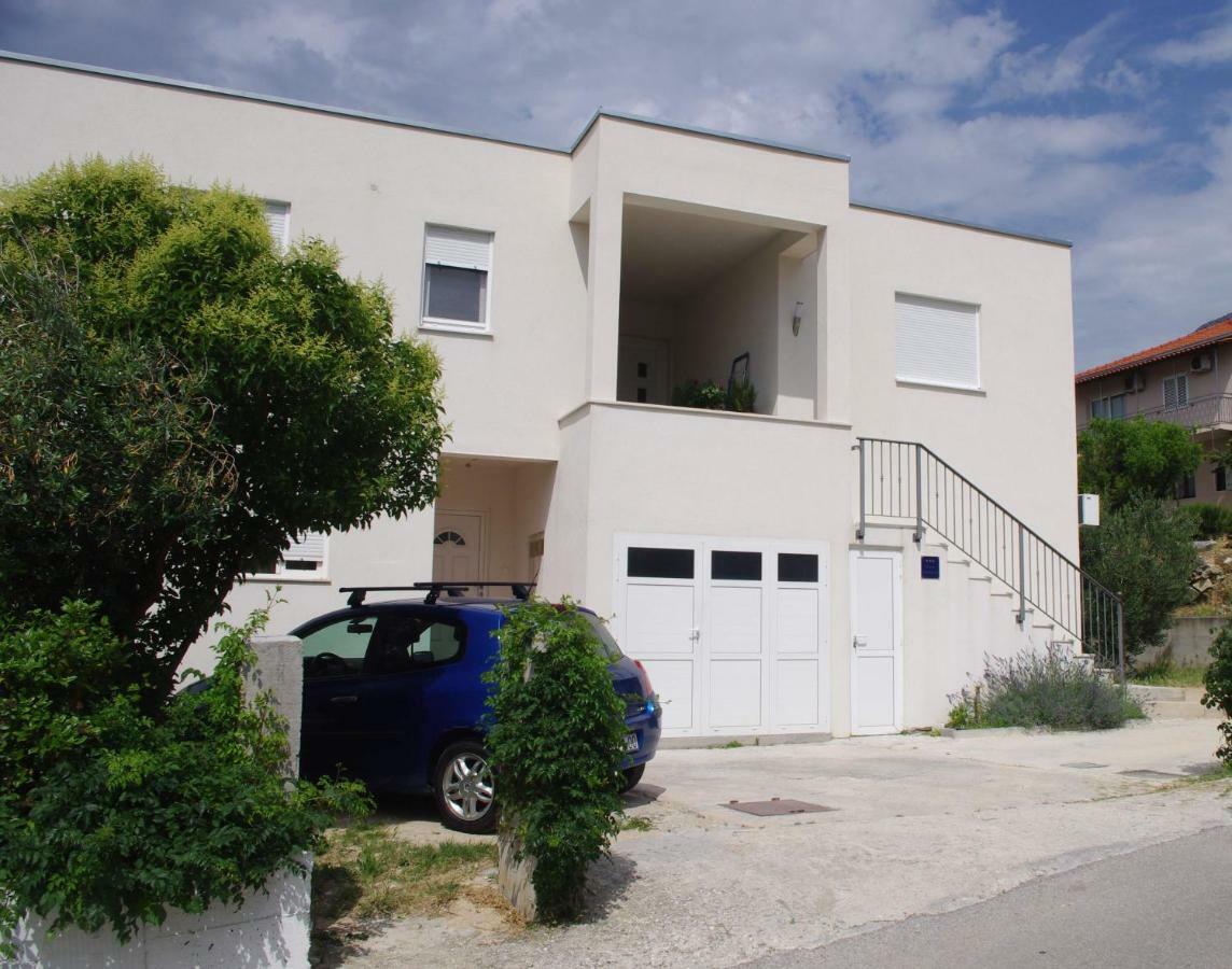 Apartment Lumago Kaštela Kültér fotó